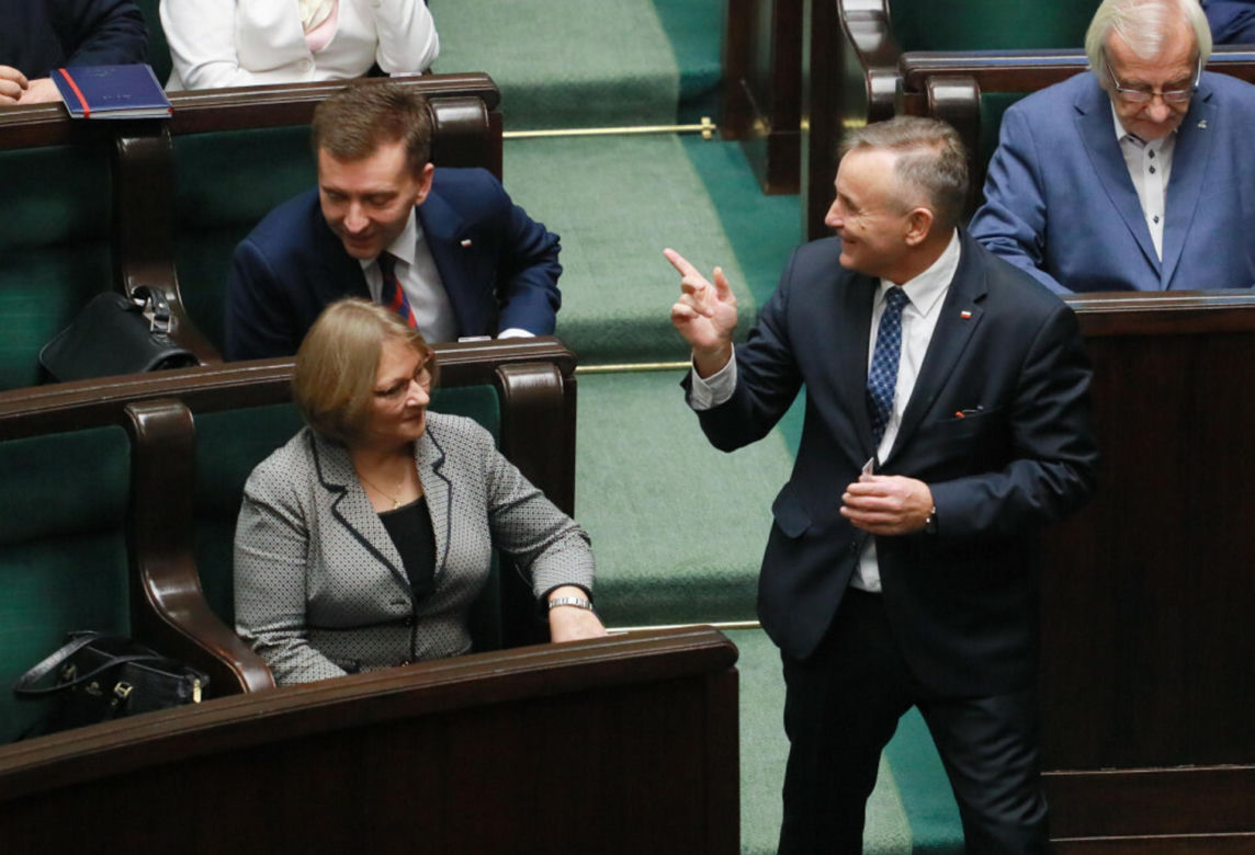 Poseł PiS uległ strasznemu wypadkowi! W jego auto uderzył łoś