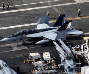 Gigantyczny koszt i polityczna presja. Marynarka Wojenna USA dokonuje przeglądu lotniskowców typu Ford