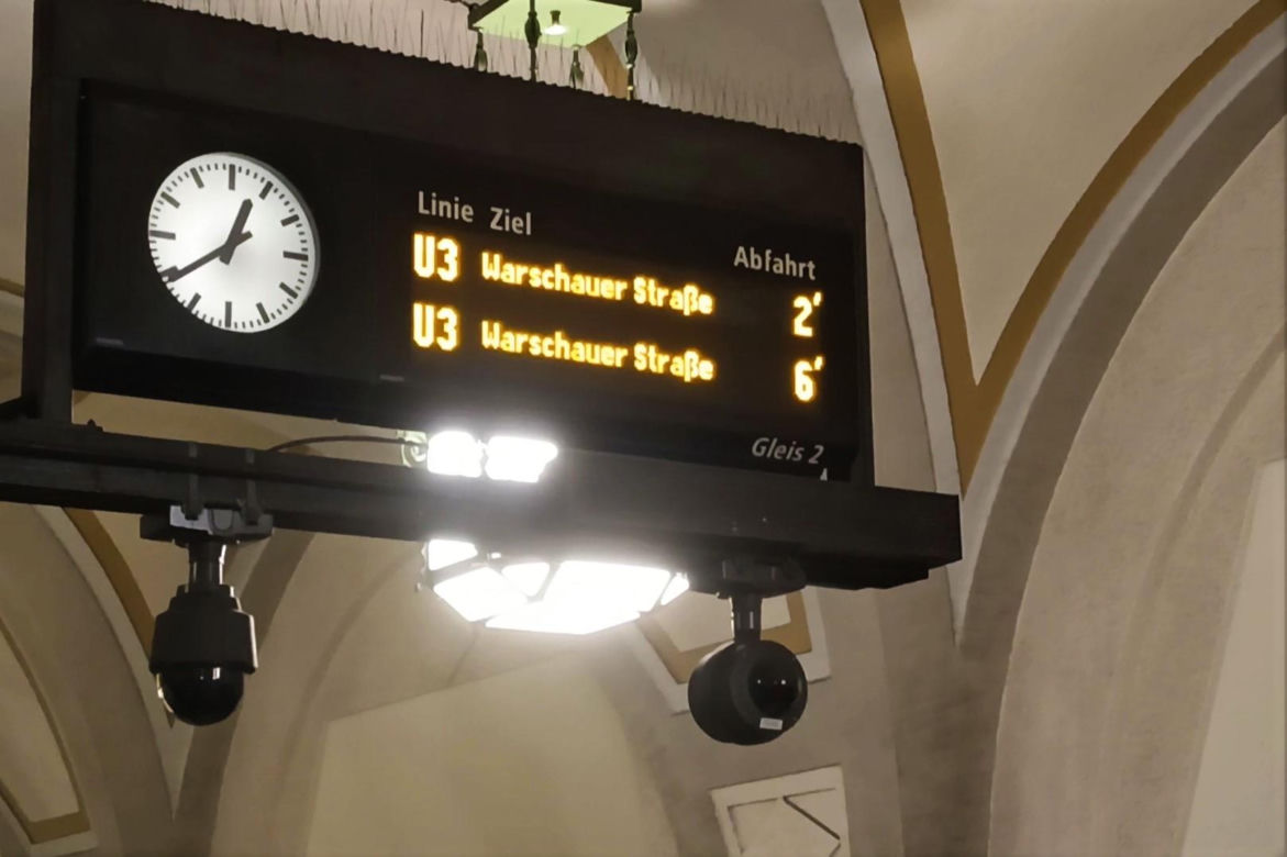 Stacja U-Bahn Heidelberger Platz w Berlinie
