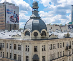 Południowa pierzeja Alej Jerozolimskich w centrum Warszawy