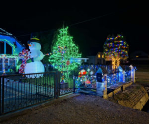 Magia Świąt w Świętokrzyskiem. Gdzie szukać najpiękniej oświetlonych domów? Rzepin i Pawłów skradły show!