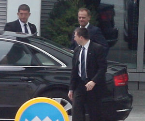 Premier Tusk lotnisko Chopina