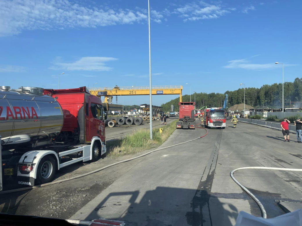 Pożar w Sławkowie. Płomienie w terminalu przeładunkowym