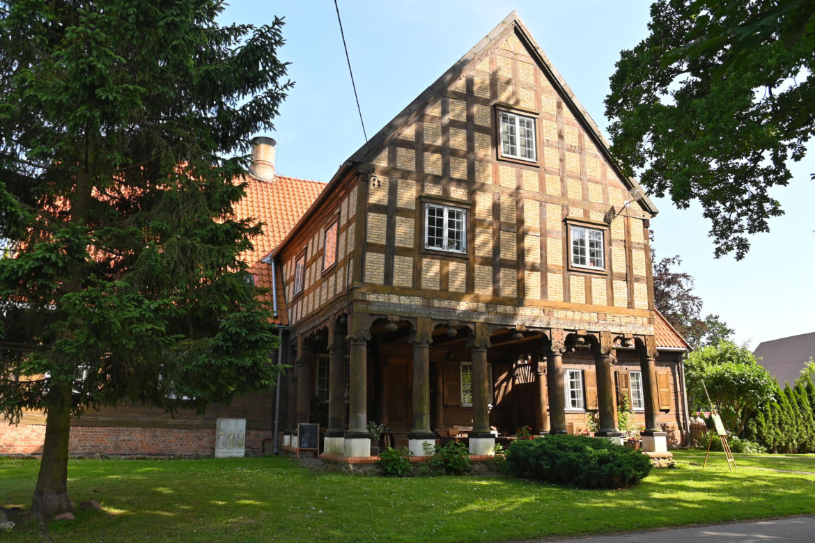 Żuławski dom podcieniowy w Marynowach z 1803 roku