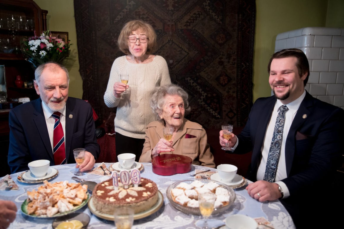 Najstarsza pianistka świata skończyła 109 lat