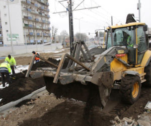 Trwają prace na placu Niepodległości w Toruniu. Wiemy, kiedy się zakończą