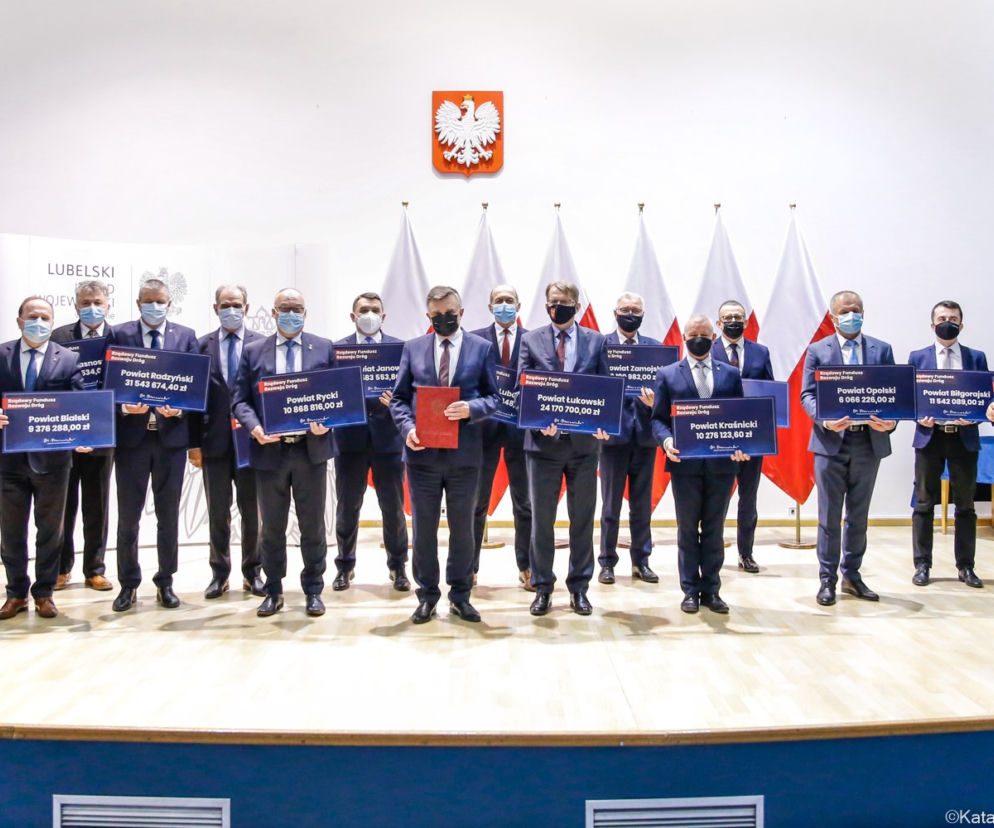 Lubelskie: Samorządowcy dostali miliony na drogi