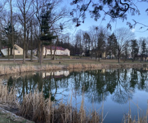 Wyjątkowa posiadłość ukryta na Podkarpaciu. Ten XIX-wieczny dwór to prawdziwa perełka