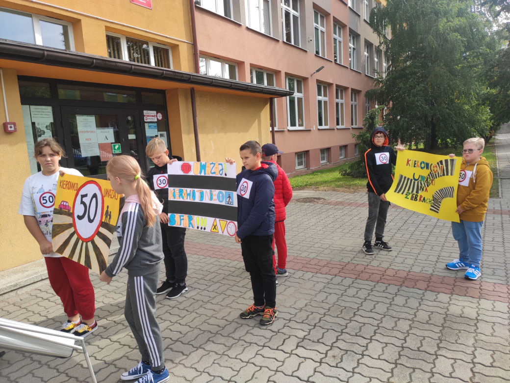 Happening "Kierowco! nie polujemy na zebrach!"