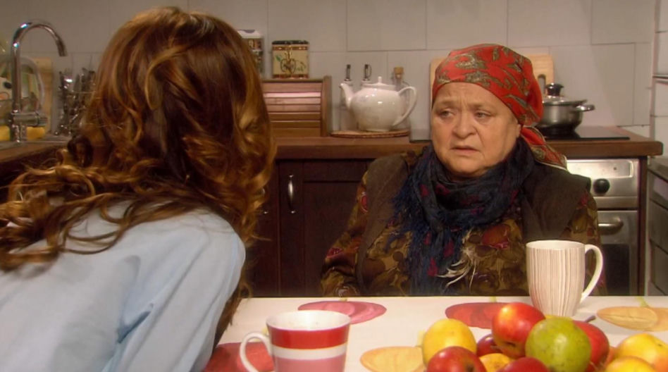 Ranczo 7 sezon odc. 85. Lucy (Ilona Ostrowska), babka (Grażyna Zielińska)
