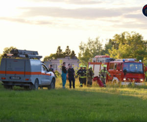 Mężczyzna wdrapał się na słup energetyczny. Poraził go prąd