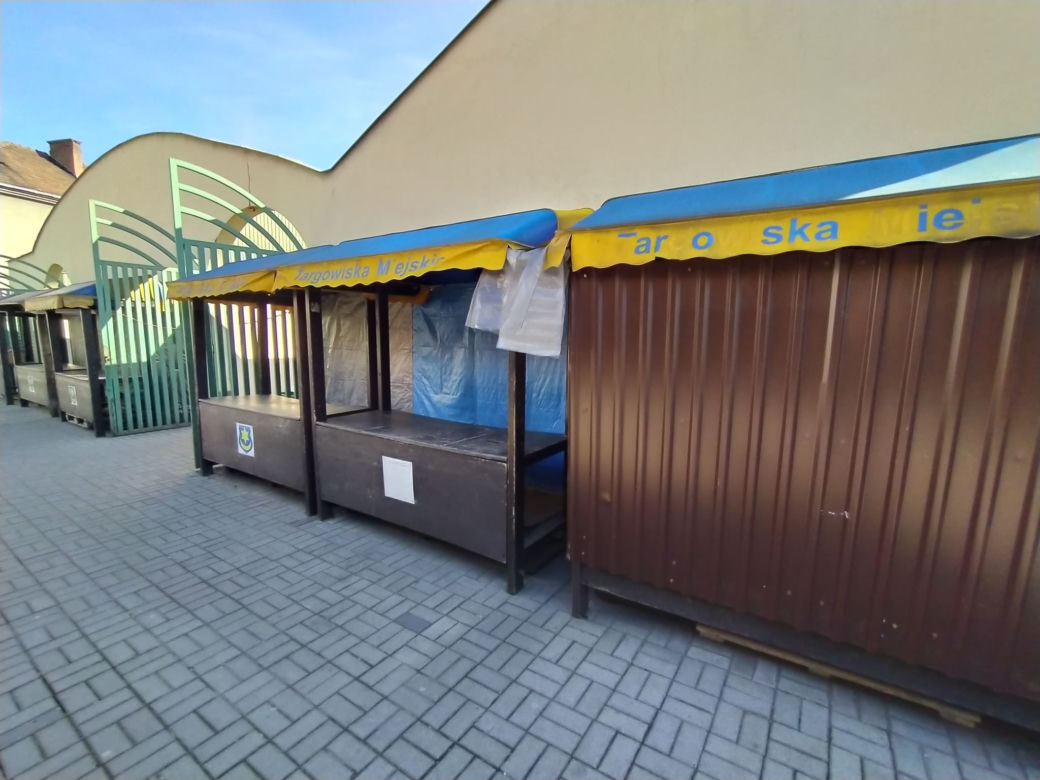 Place targowe w Tarnowie opustoszały