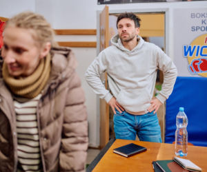 Eliza znów wpada w ramiona Bartka.