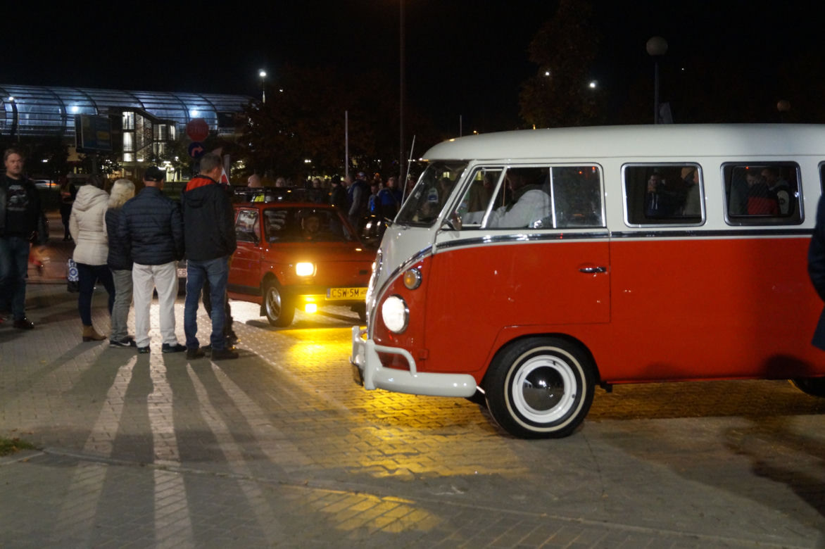 Bydgoskie Klasyki Nocą kończą sezon! Za nami ostatni wystawa zabytkowych aut [ZDJĘCIA]