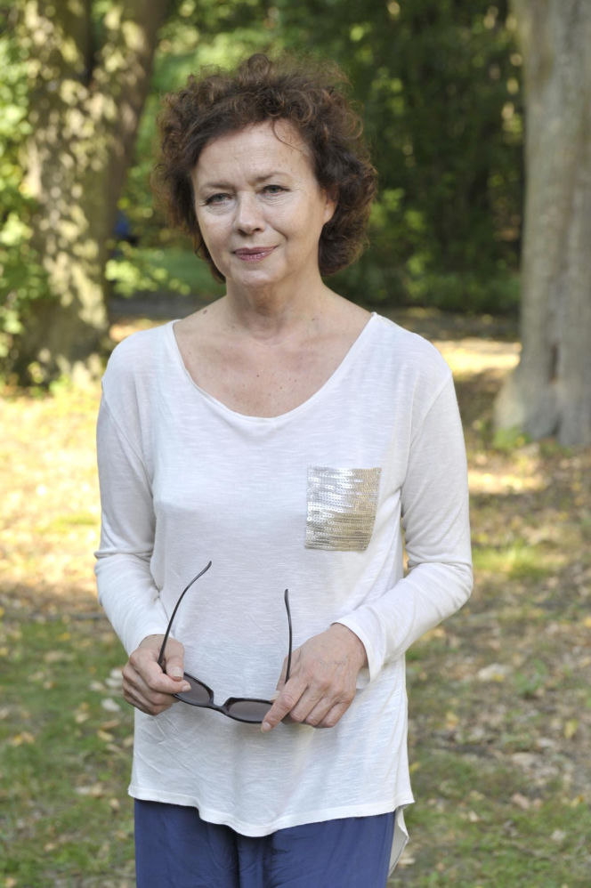 Pamiętacie jej debiut w "Czterdziestolatku"? Tak przez dekady zmieniała się Joanna Szczepkowska