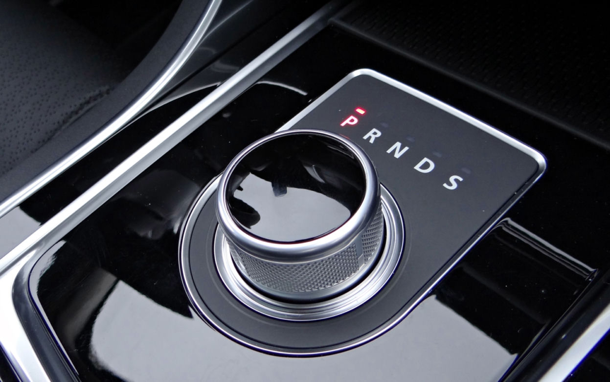Jaguar XF 2.0 i4D 180 KM