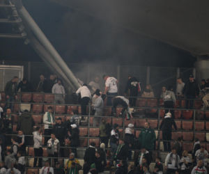 Płoną trybuny przez Łazienkowskiej 3