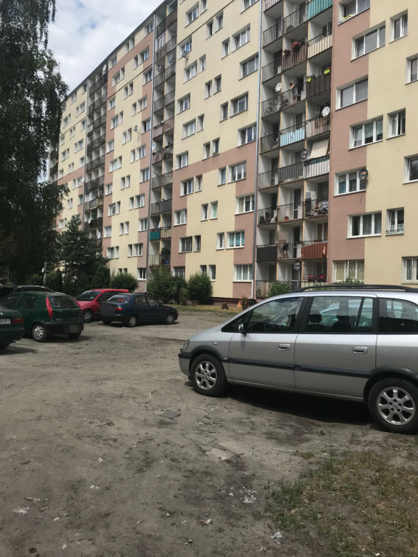 Łódź. 4-letni Czarek wypadł z okna. Zginął na miejscu