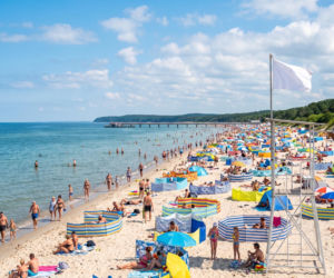 Sinice Międzyzdroje. Czy w Międzyzdrojach można się kąpać 30.07? Flaga, warunki pogodowe