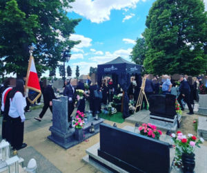 „Najtrudniej żegna się dzieci”. Poruszające słowa po pogrzebie 15-letniej Amelii