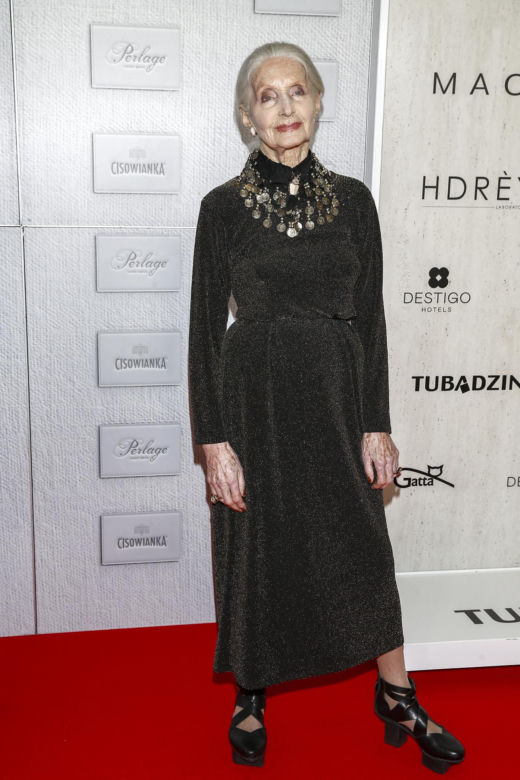 Elegancka Steczkowska, opalona Kubicka i roześmiana Kulesza wśród gwiazd na pokazie nowej kolekcji Zienia. Tak wyglądały!
