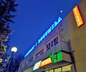 Historyczny neon znów rozświetla ulice Kalisza