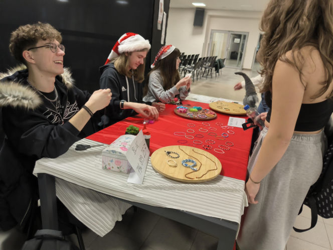 Paczki z II LO w Lesznie