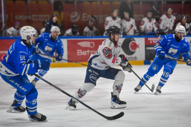 KH Energa Toruń - Unia Oświęcim 2:1! Zdjęcia kibiców i zawodników obu drużyn