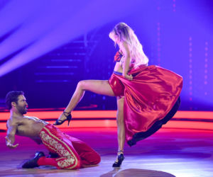 Gamou Fall przekazał bolero na aukcję charytatywną