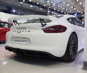 Porsche Cayman GT4 