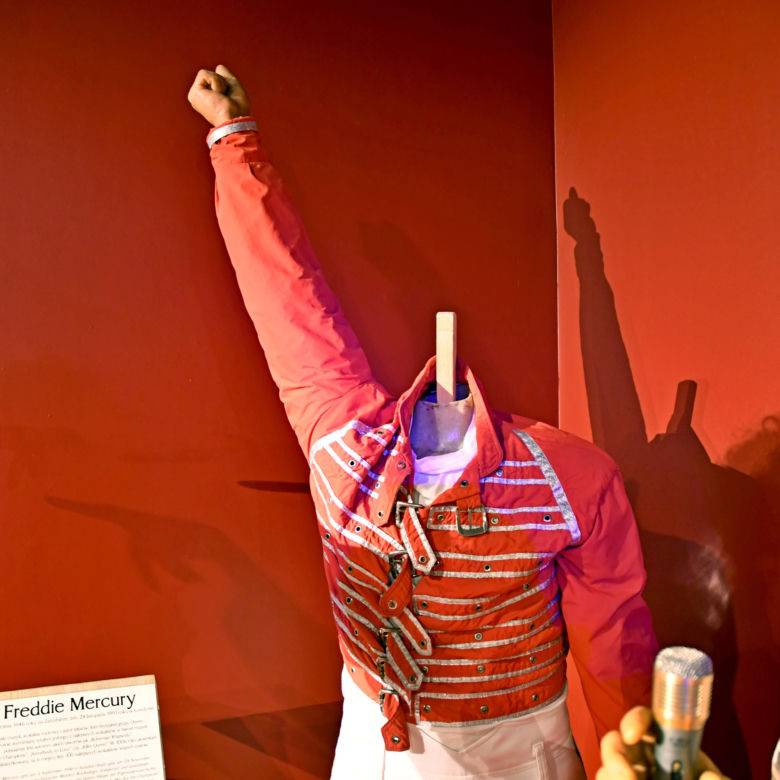 FREDDIE MERCURY STRACIŁ GŁOWĘ