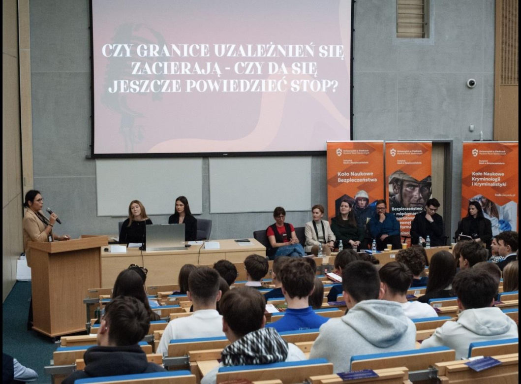 Czy granice uzależnień się zacierają? – debata młodzieży na UwS