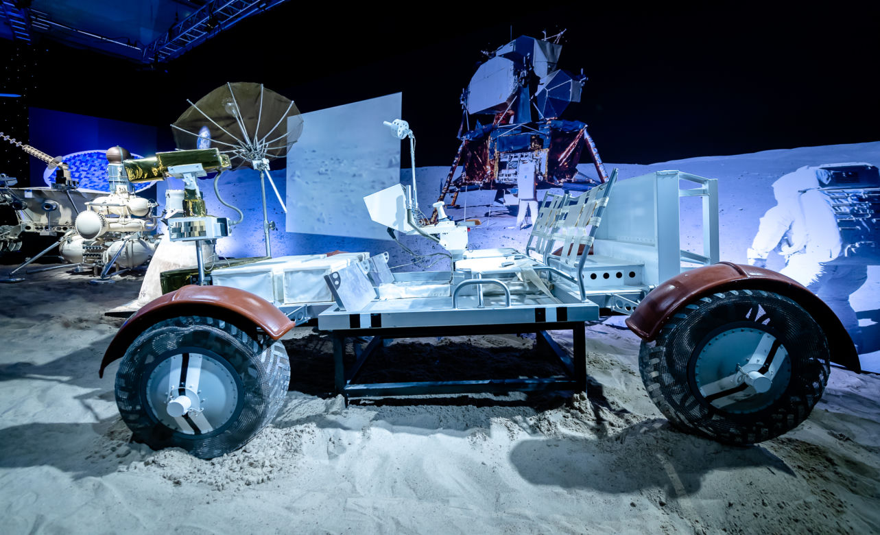 COSMOS DISCOVERY Space Exhibition w Warszawie