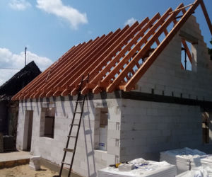 Przez pożar u sąsiadów stracili dom i cały dorobek życia