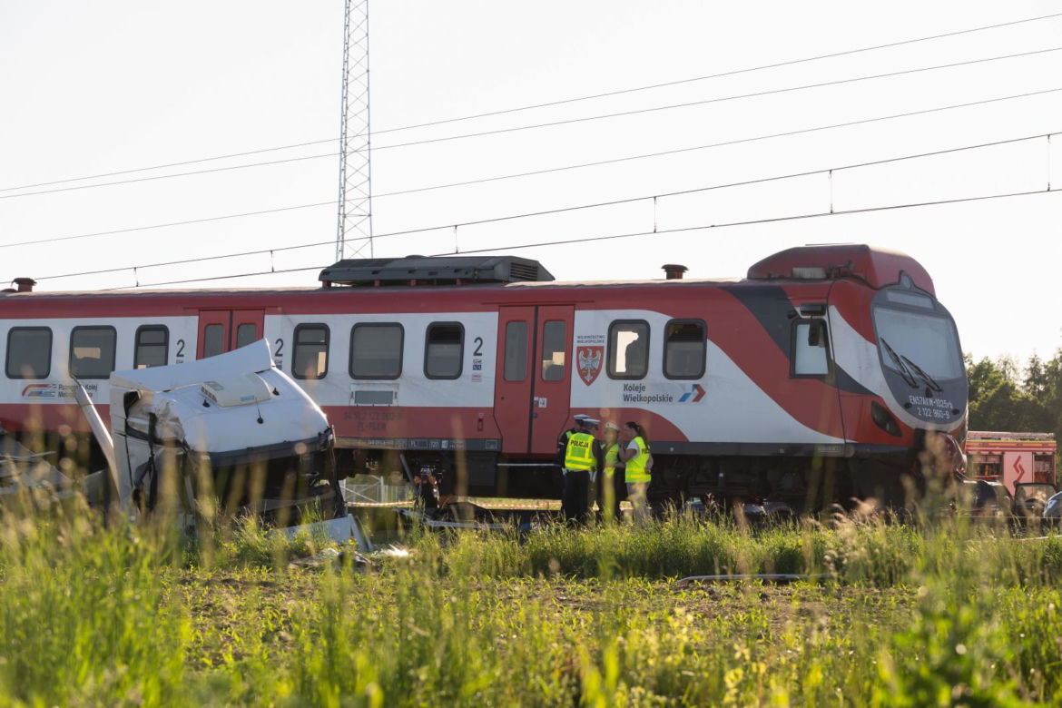 Wypadek na przejeździe kolejowym