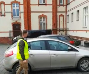 BRUTALNY NAPAD na plebanię w powiecie chełmińskim. Bracia pobili i okradli księdza!