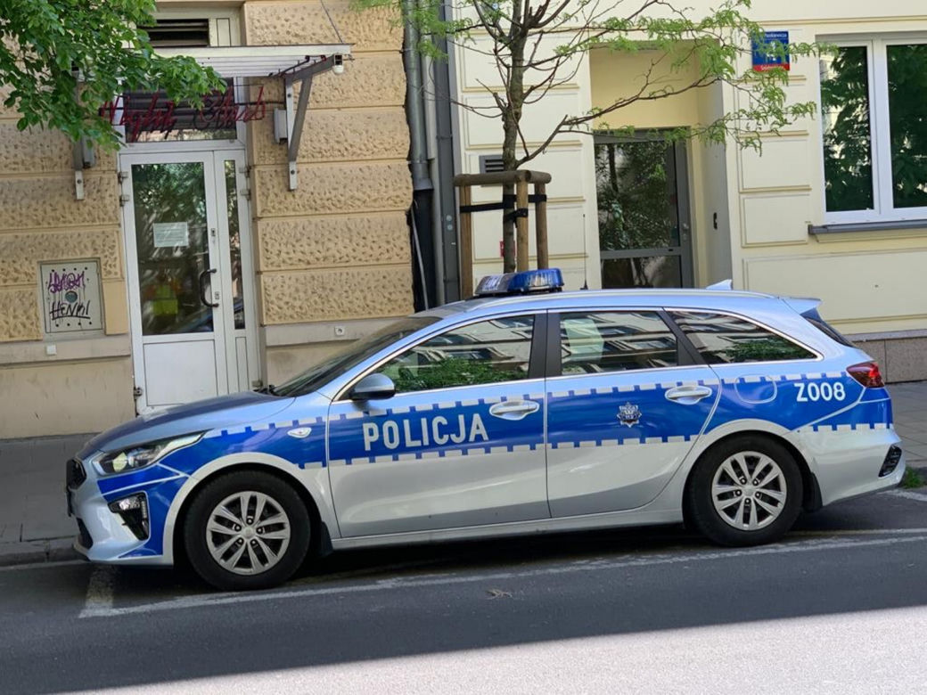 Zwłoki mężczyzny pod klubem nocnym na ul. Pankiewicza 4 w Warszawie.