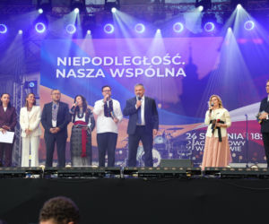 35 lat niepodległej Ukrainy. Obchody na Placu Zamkowym w Warszawie
