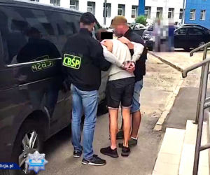 Zarabiali na lekach wczesnoporonnych. Uzbierali tyle forsy, że kupowali drogie auta [ZDJĘCIA]