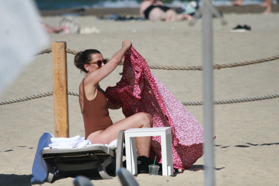 Katarzyna Herman na plaży