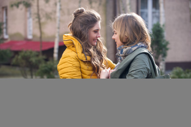 Na Wspólnej 2310, Ola (Marta Wierzbicka), Klaudia (Julia Trembecka)