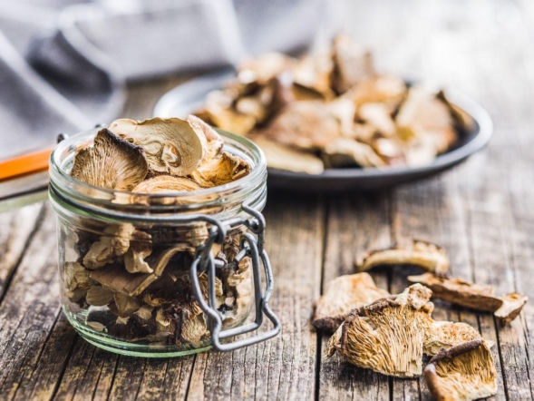 Tylko 1 produkt ratuje suszone grzyby! Koniec z pleśnią i utratą aromatu przez cały rok