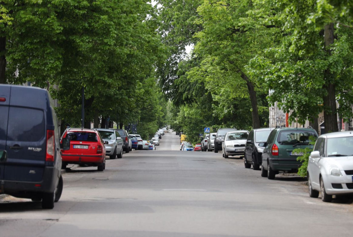 Kolejny łódzki woonerf. Zmiany w ruchu i rozkładach komunikacji miejskiej