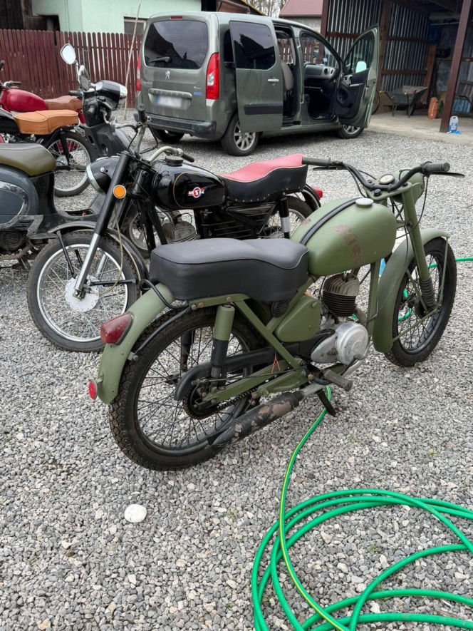 Rozbita szajka włamywaczy – zdjęcia z akcji i przeszukań w Dąbowie Tarnowskiej