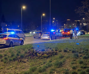 Nocny pościg jak z filmów akcji na ulicach Warszawy. Policjanci nie mogli dogonić mężczyzny