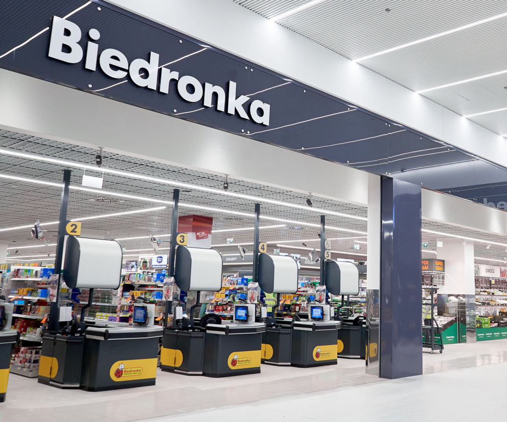 Biedronka wprowadza zmiany. Przez koronawirusa