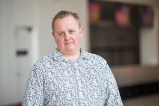 Wiktor z Rolnik szuka żony skradł serca widzów już w wizytówce. Hoduje bydło, owce, gasi pożary i szuka miłości