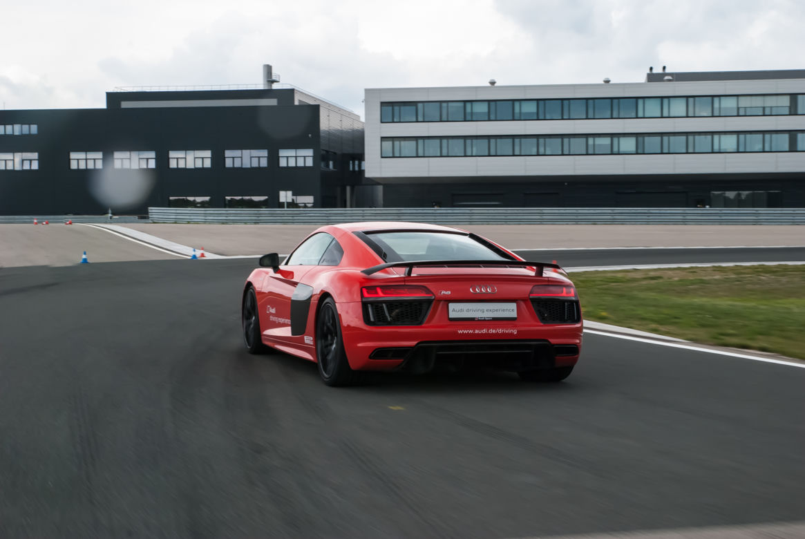 Audi R8 plus V10 5.2 FSI quattro S tronic