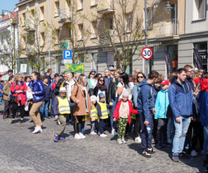Marsz Godności Osób Niepełnosprawnych w Białymstoku. Ponad tysiąc osób przeszło ulicami miasta