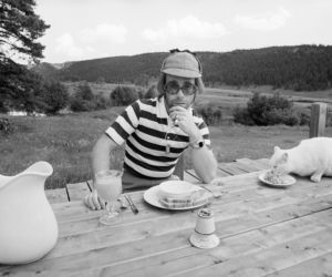 Elton John wznawia kultowy Rock of the Westies. Fani usłyszą niepublikowane nagrania